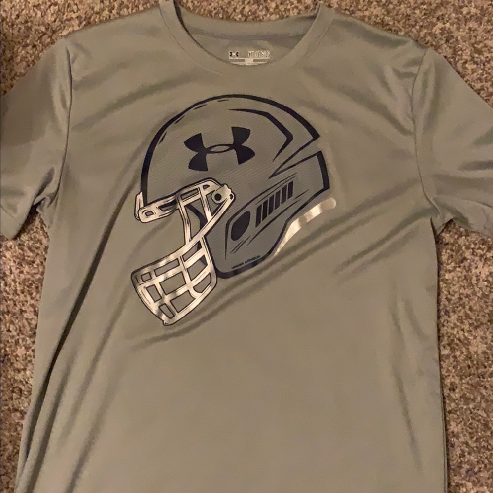 Gray Under Armour T-shirt YXL